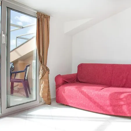 1 Bedroom Stunning In Apartment Alghero